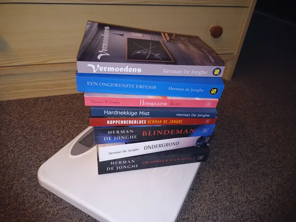Het achtste boek al